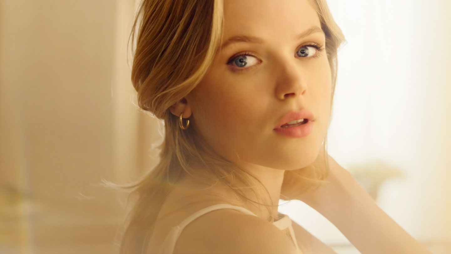 ESTEE LAUDER